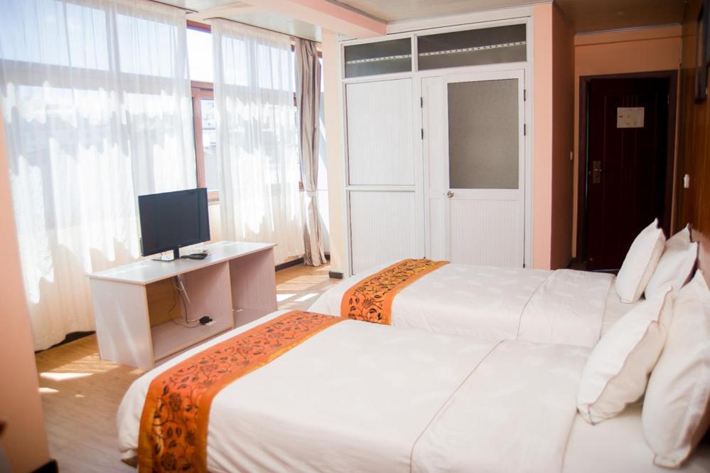 Hotel Cristal Madagascar Antananarivo Exterior foto